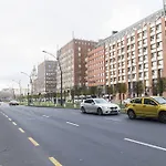 Chic And Very Central